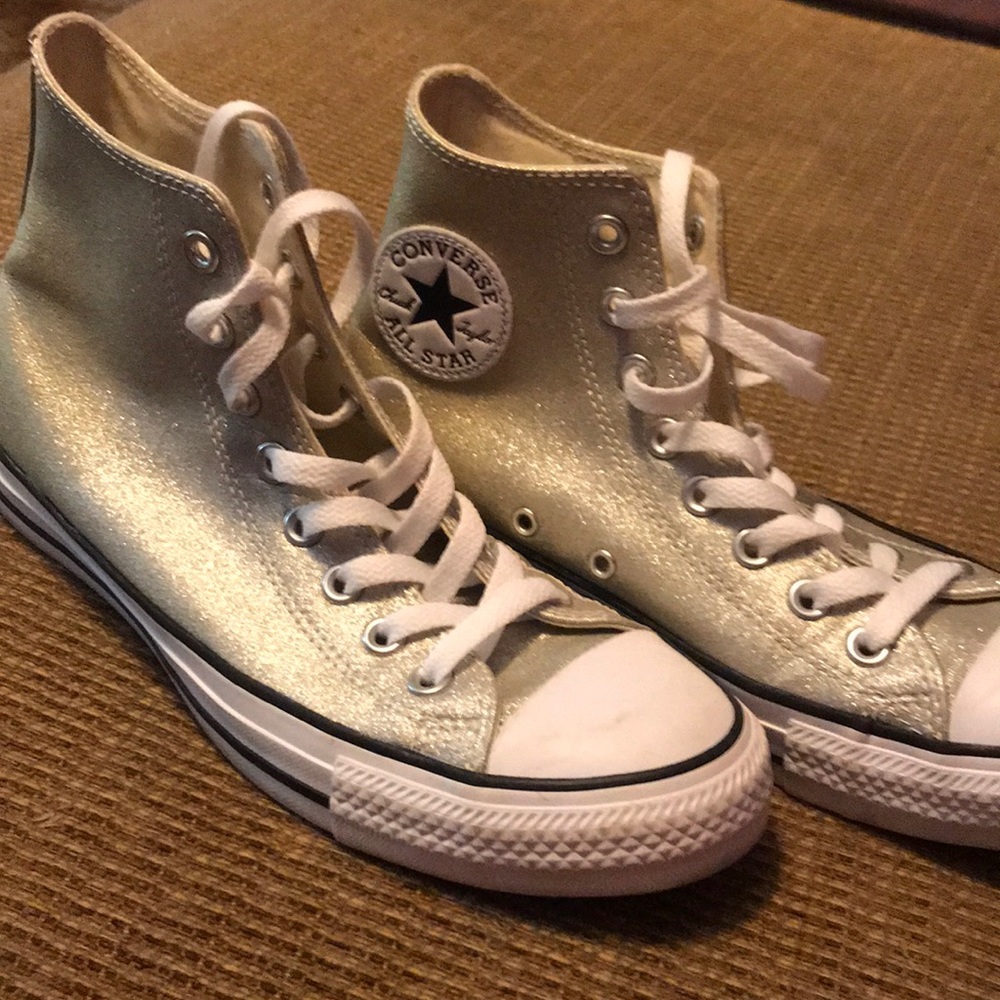barely worn gold to sliver sparkle converse